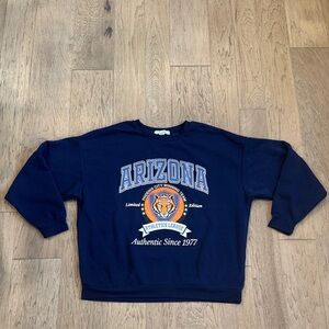 Birch and Stone Arizona Navy Women's Sweatshirt Size Large